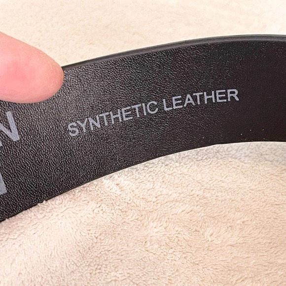 DENIZEN From Levi's Men's Black Synthetic Leather Buckle Belt Size XL 40-44 - Picture 4 of 8